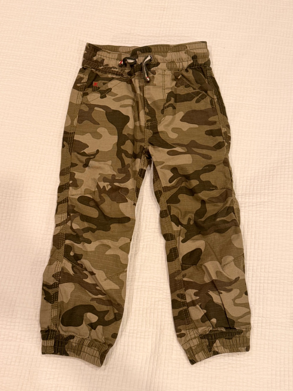 Hanna Andersson Camo Jogger Pants - new